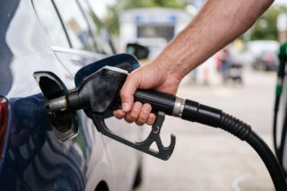 Hurtowe ceny paliw 21.09.2026. Czas na oddech dla kierowców w cieniu drogiej ropy