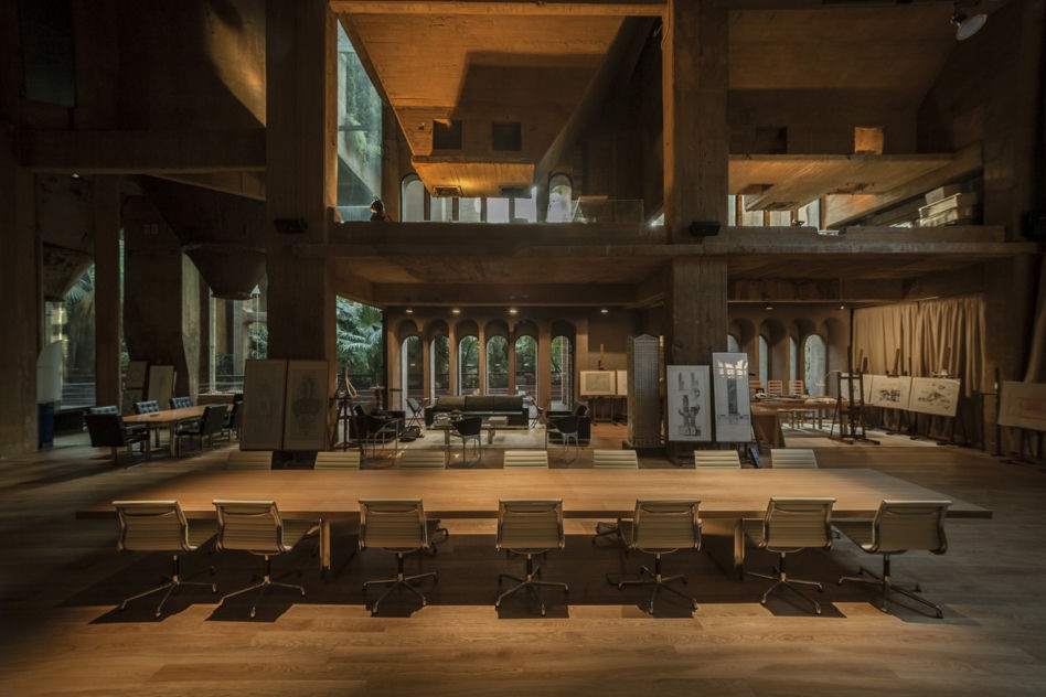 Pracownie architektów: La Fabrica Ricarda Bofilla