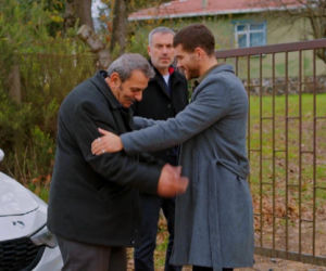 Miłość i nadzieja, odcinek 336. Bulent, Cihan