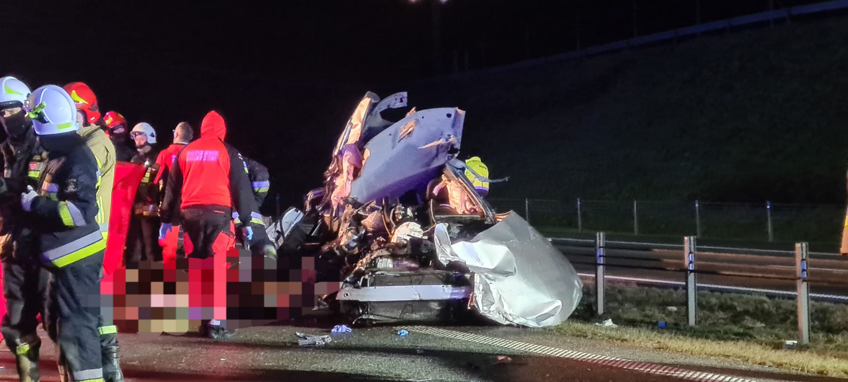 Dopiero co wzięli ślub. Zginęli na autostradzie pod kołami ciężarówki