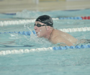 Karol Strasburger ćwiczy