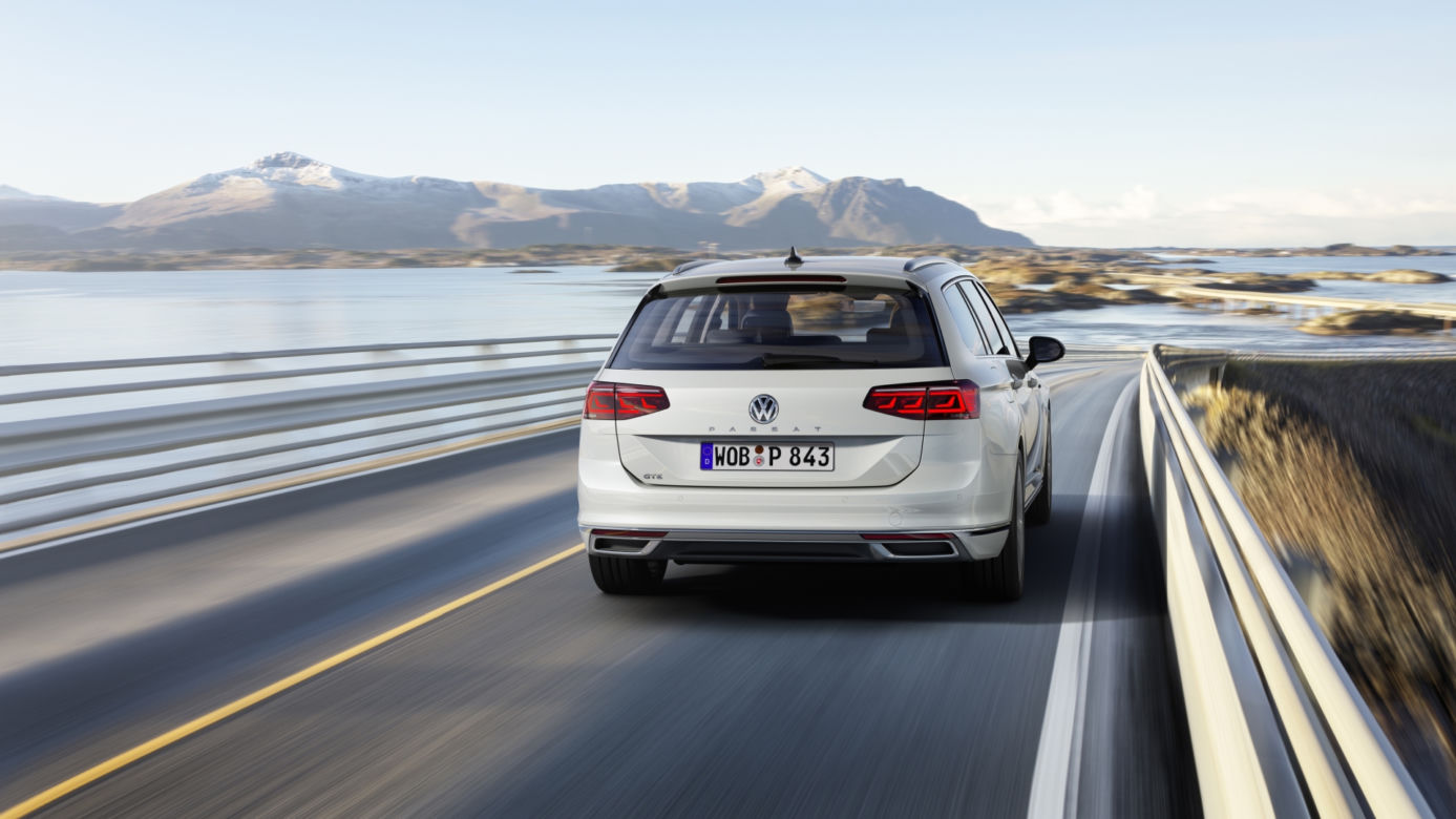 2019 Volkswagen Passat GTE Variant