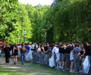 Tłumy fanów przed PGE Narodowym. Fani Taco Hemingwaya czekają na wielkie show