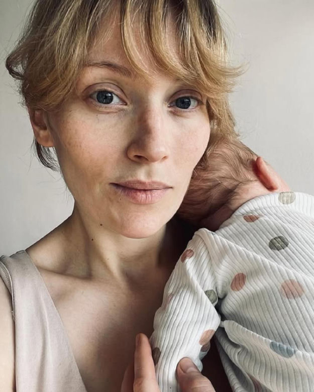 Anna Mrozowska (Renata z "Barw szczęścia) ze swoim dzieckiem