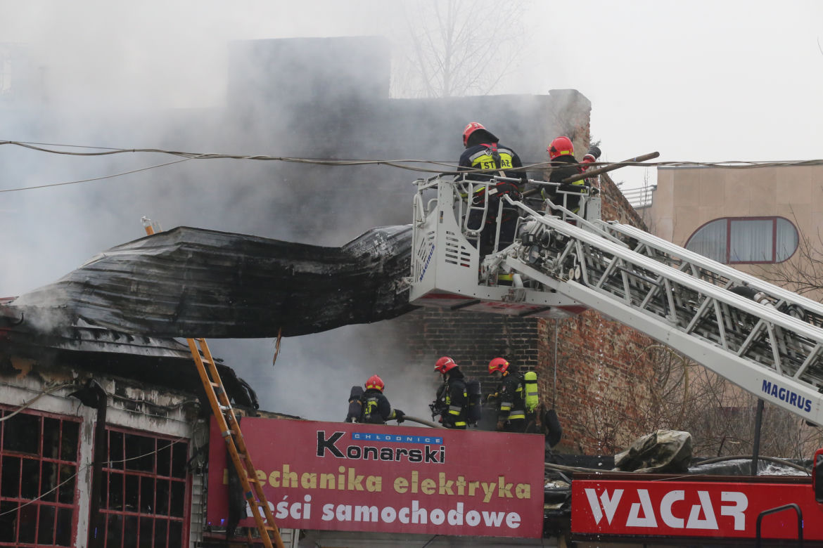 Pożar warsztatu samochodowego przy ul Racławickiej