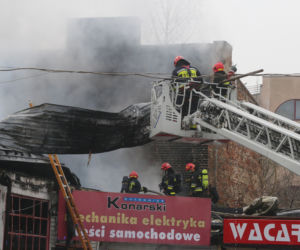 Pożar warsztatu samochodowego przy ul Racławickiej