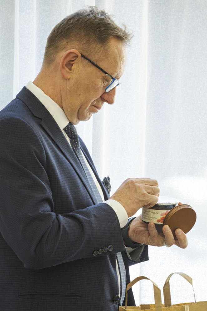 Poseł Telus zrobił zakupy dla żony