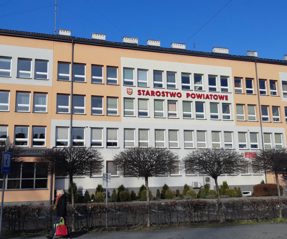 Podwyżki dla rodzin zastępczych: Powiat tarnowski podnosi wynagrodzenia 