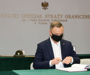 Nowy Sącz. Huczne urodziny straży granicznej. Para prezydencka odwiedziła funkcjonariuszy