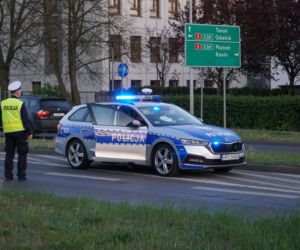Potrącenie na pasach w Bydgoszczy! Dwie osoby poważnie ranne [ZDJĘCIA]