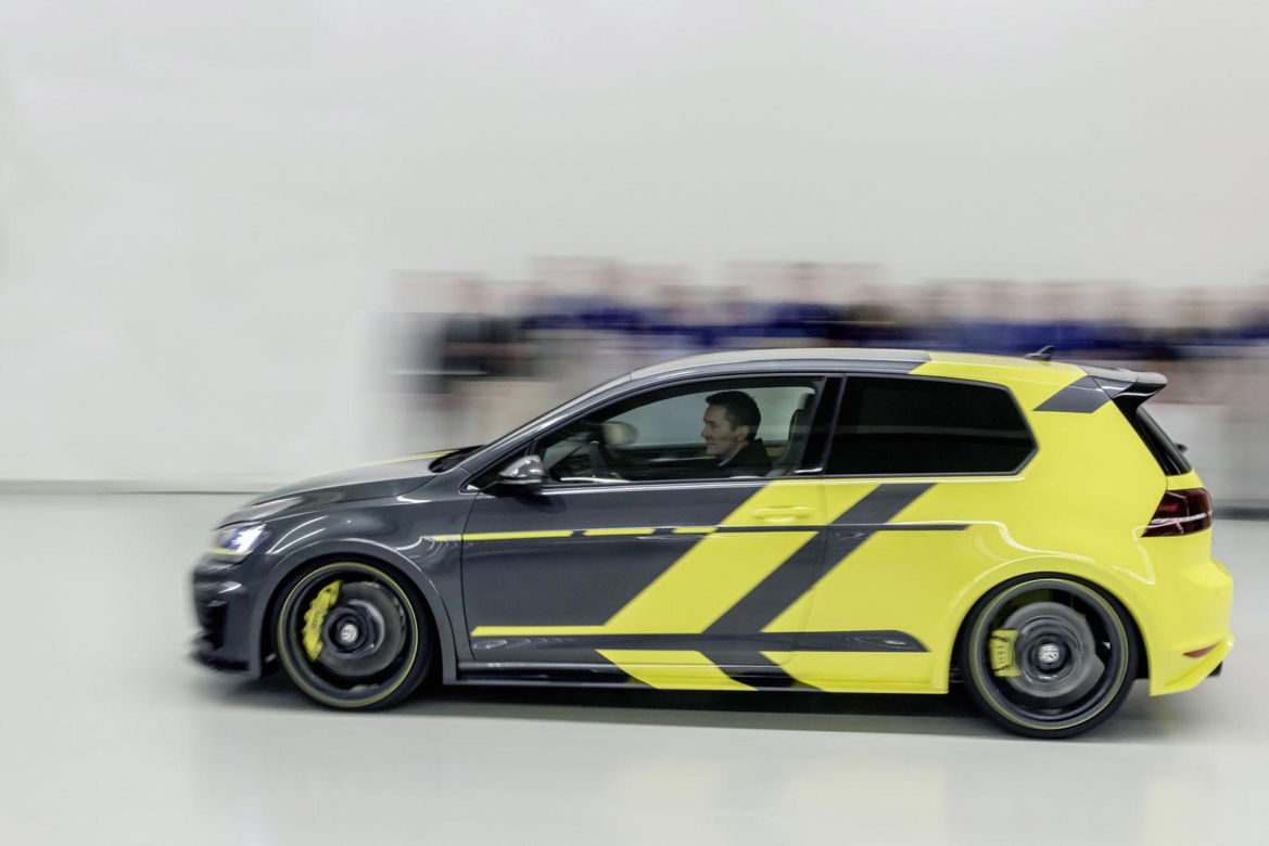 Volkswagen Golf GTI Dark Shine