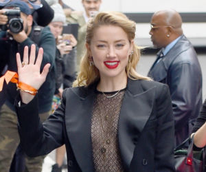 Amber Heard pokazała piersi