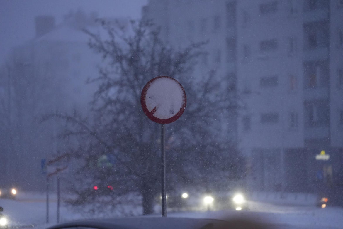 Śnieżyce przechodzą nad Polską. W Warszawie ogłoszono akcję ALFA
