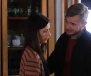 M jak miłość. Artur Skalski (Tomasz Ciachorowski), lekarka psychiatra (Ewelina Gnysińska)