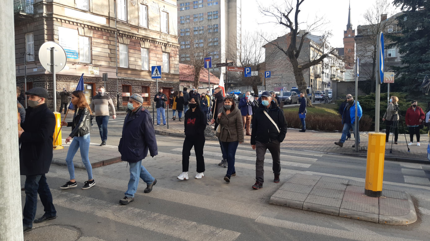 Stop podwyżkom za wodę! Uliczny protest mieszkańców Tarnowa