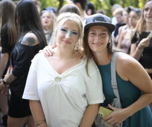 Drugi koncert The Weeknd w Warszawie. Najwierniejsi fani nie przestraszyli się morderczego upału. Znajdź się na zdjęciach