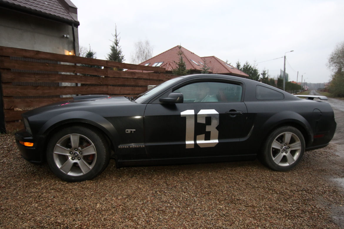 Popek, Forda Mustang