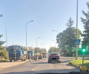 Wahadło na ul. Garwolińskiej w Siedlcach. Trwają prace prowadzone przez PWiK
