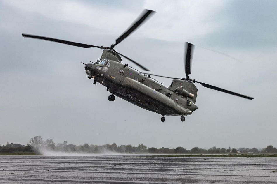 Brytyjski śmigłowiec CH-47 Chinook