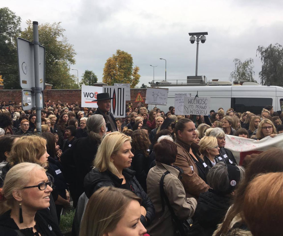 Czarny protest, czarny poniedziałek, strajk kobiet 3.10