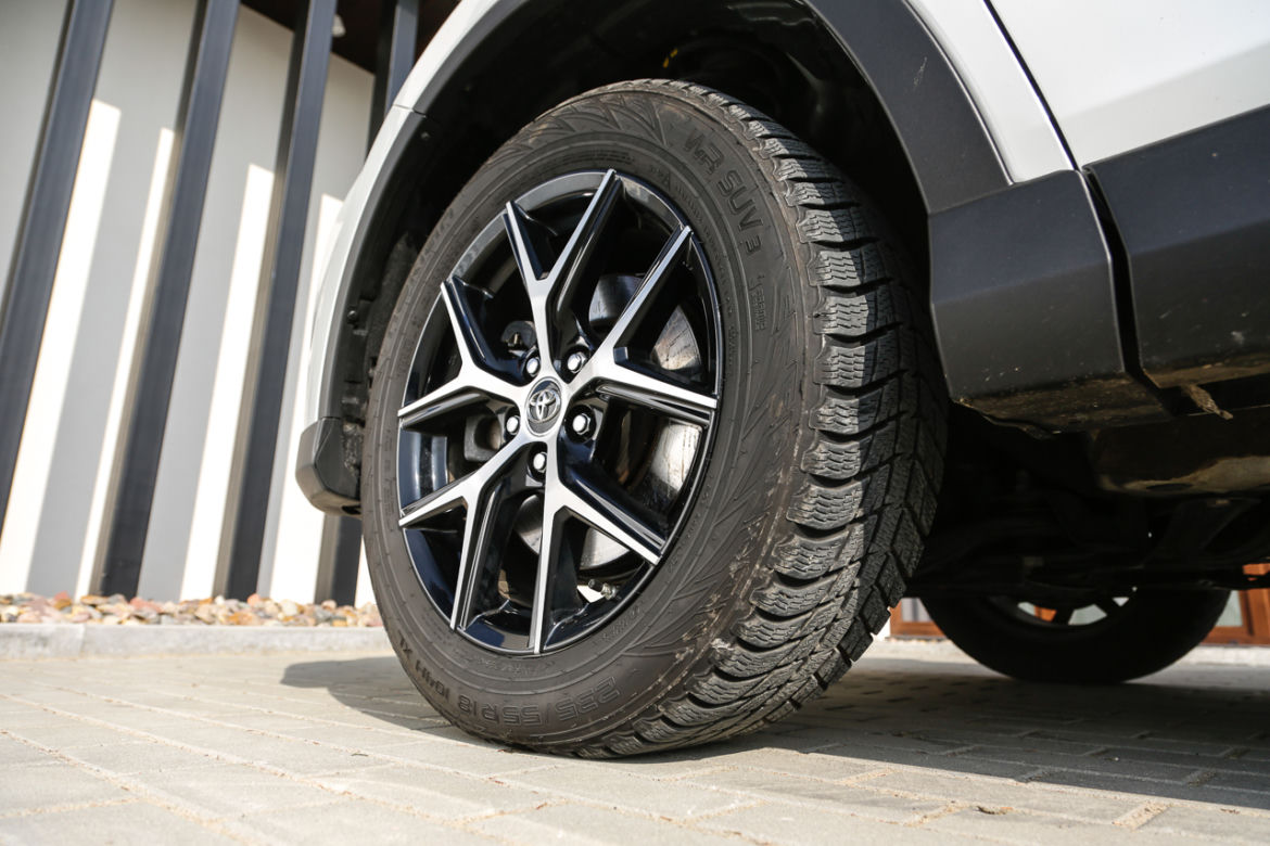 Toyota RAV4 Hybrid E-Four