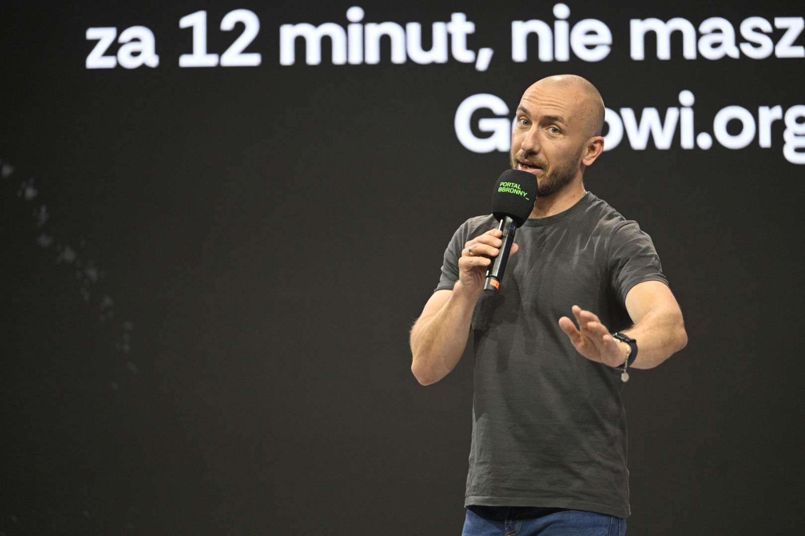 Warszawskie Targi Obronne. Scena Biała Blok z Pierwszej Pomocy pt. „Karetka dojedzie za 12 minut, nie masz tyle czasu”