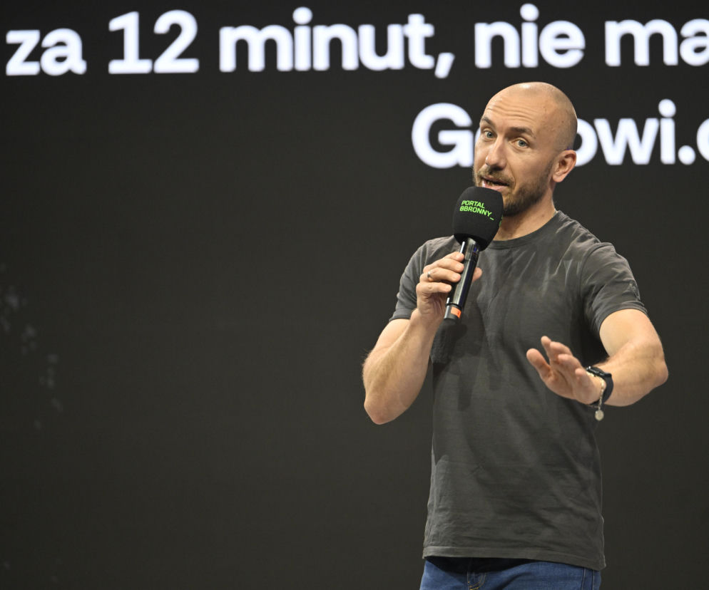 Warszawskie Targi Obronne. Scena Biała Blok z Pierwszej Pomocy pt. „Karetka dojedzie za 12 minut, nie masz tyle czasu”