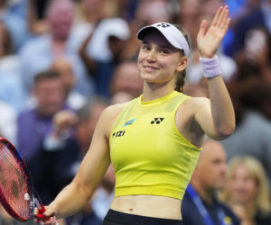 Jelena Rybakina wygrała US Open, a na tych zdjęciach kusi jak diabli! Rakieta
