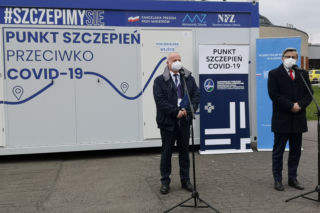 Katowice: Podczas majówki będzie można zaszczepić się w... kontenerze. I to z marszu, bez umawiania się [ZDJĘCIA]