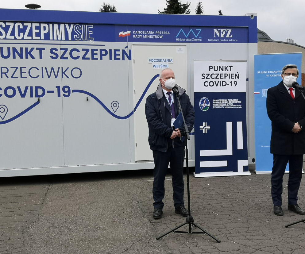Katowice: Podczas majówki będzie można zaszczepić się w... kontenerze. I to z marszu, bez umawiania się [ZDJĘCIA]