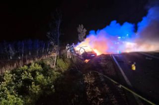Pijany kierowca i pożar BMW na DK-63 w Suchożebrach