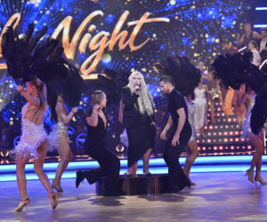 Tematem odcinka jest Maryla night