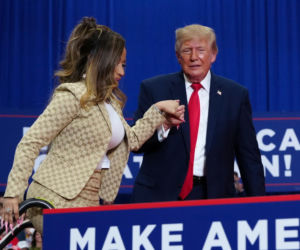Trump nagle zaczął mówić o pupie! Nie krył zachwytu
