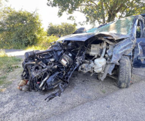 16-latek rozbił samochód. Czworo nastolatków trafiło do szpitala