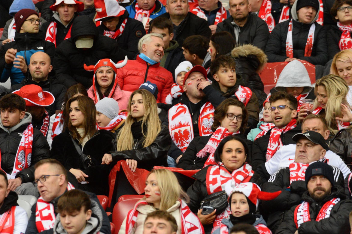 Tak się bawią kibice na meczu Polska - Albania. Gorąca atmosfera na PGE Narodowym