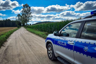 Ale duet. Miał 4 promile i uczył pijanego kolegę jazdy samochodem
