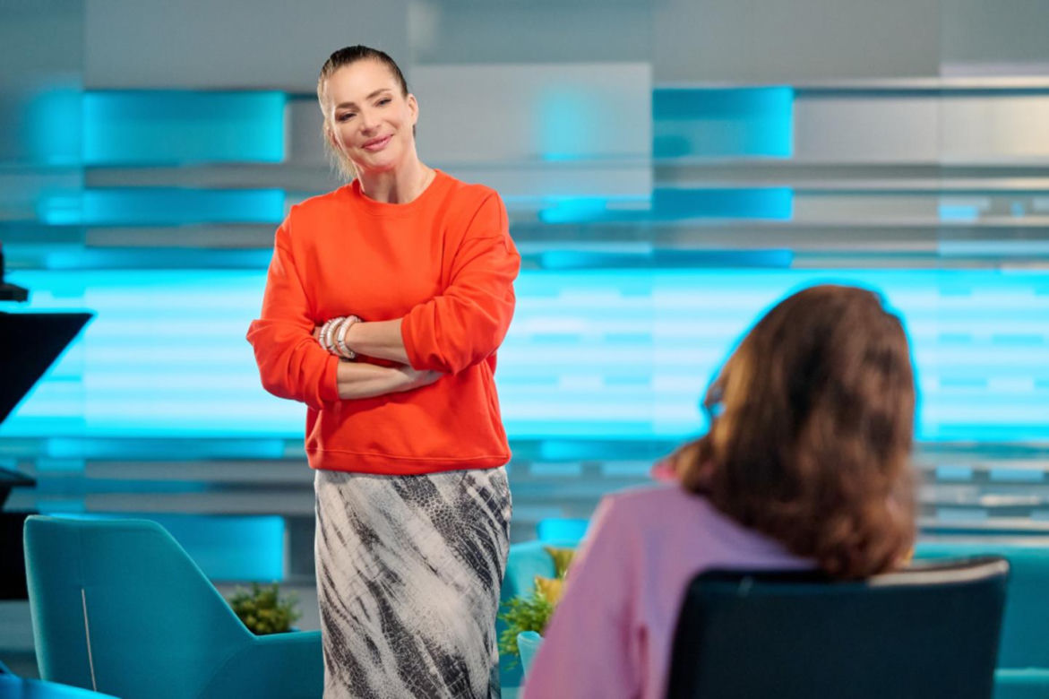 Na Wspólnej odc. 3926: Marta (Joanna Jabłczyńska), Judyta Bradecka (Anna Dereszowska) 