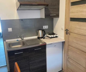 Luksus w wersji XS. 10 metrów na skraju Warszawy za jedyne 2 tys. zł