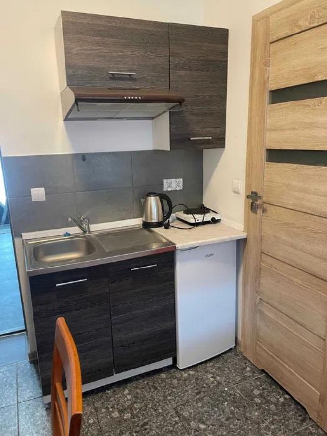 Luksus w wersji XS. 10 metrów na skraju Warszawy za jedyne 2 tys. zł