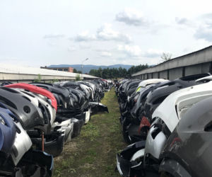 Odzyskane części samochodowe pochodzące z kradzieży 