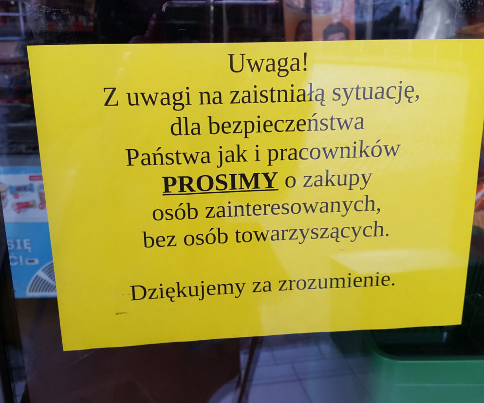Ograniczenia nie tylko w urzędach. Także w aptekach i sklepikach