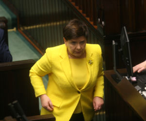 Beata Szydło w żółtej marynarce w Sejmie. Wiemy, dlaczego ją wybrała