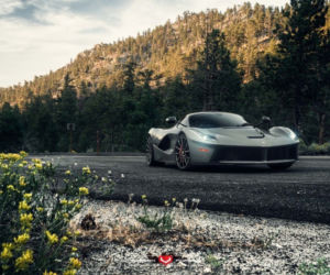 Ferrari LaFerrari na kołach Vossen