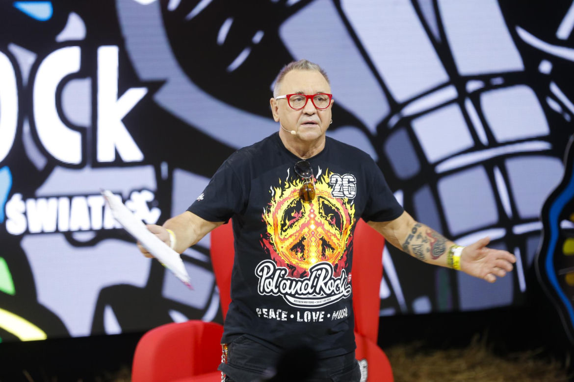 Jerzy Owsiak na przestrzeni lat. Tak zmieniał się jego charakterystyczny wizerunek