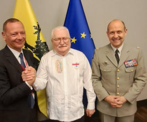 Macron i Wałęsa w Gdańsku. Te zdjęcia mówią więcej niż tysiąc słów