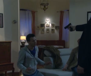 Pierwsza miłość. Ted (Sindre Sandemo), Jowita (Joanna Opozda), Radek (Mateusz Banasiuk)