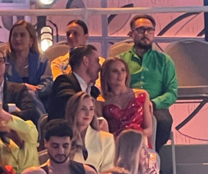 Tak Kaczorowska i Rogacewicz zachowywali się na ramówce TVP. Najpierw obejmował, a potem nurkował pod krzesło!