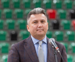 Zatrzymanie Radosława Piesiewicza. Politycy wprost: No i skończyło się chojrakowanie