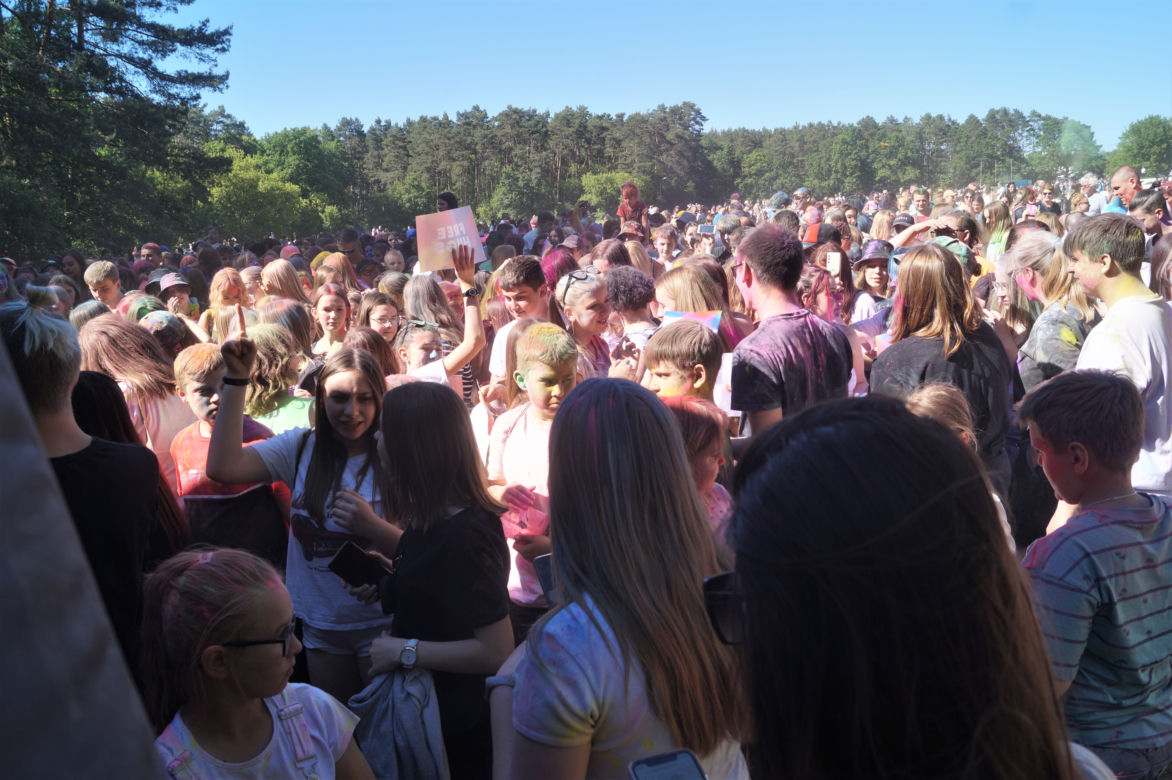 Holi Festival, czyli Święto Kolorów w bydgoskim Myślęcinku [ZDJĘCIA]