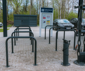 Wasilków. Otwarto nowy dworzec kolejowy, w całości zasilany energią z paneli fotowoltaicznych